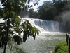 Ce ne sont pas les chutes du Niagara, mais c'est tout aussi impressionnant. On ne regrette pas d'avoir fait ce détour. Photo prise le mercredi 23 novembre 2005