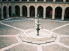 Le grand palais du gouvernement sur la place du Zocalo, avec une très belle fontaine au milieu