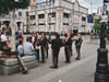 Sur la place Garibaldi, des mariachis jouent des airs populaires