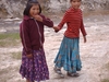 Fillettes Tarahumara en quête de proprina