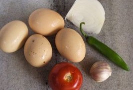 Huevos a la mexicana (oeufs à la mexicaine)